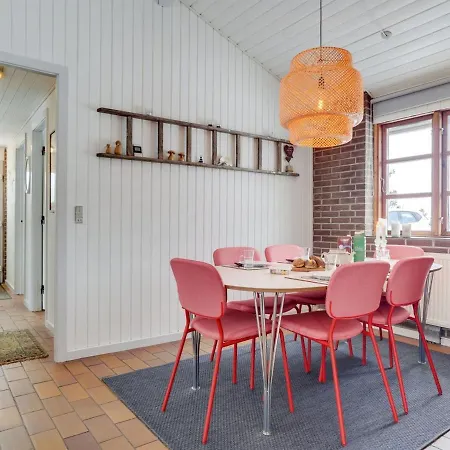 Vakantiehuis Aurelie - 800m From The Sea In Nw Jutland By Interhome