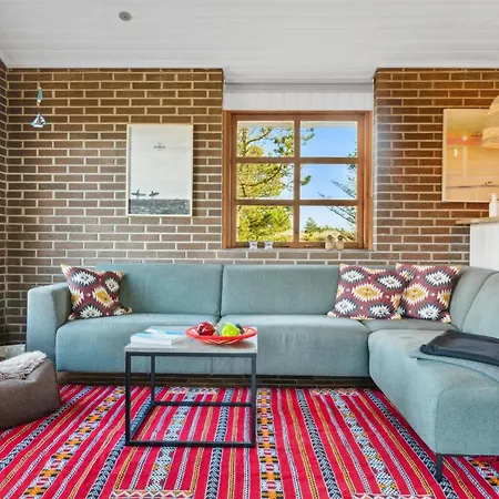 Aurelie - 800m From The Sea By Interhome *